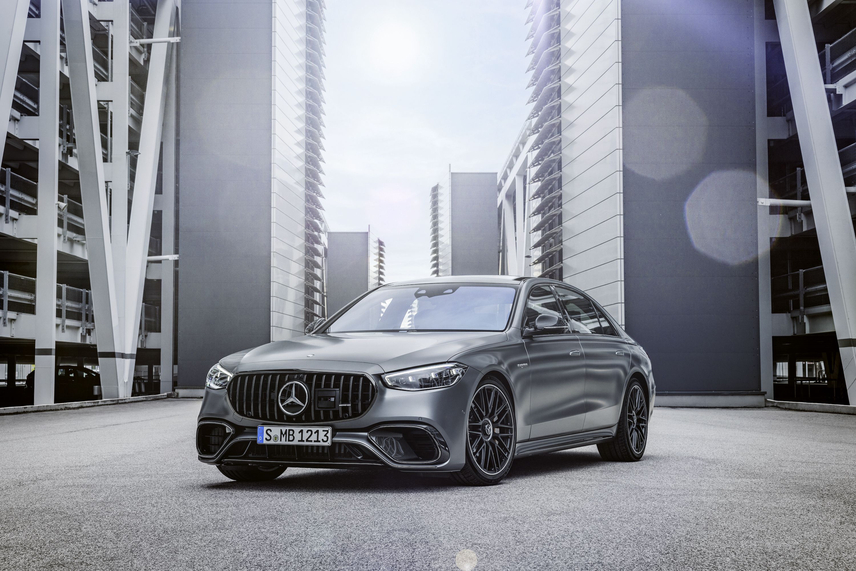 Mercedes-AMG C63 S E-Performance: AMG's New C63 Is a 671-HP PHEV