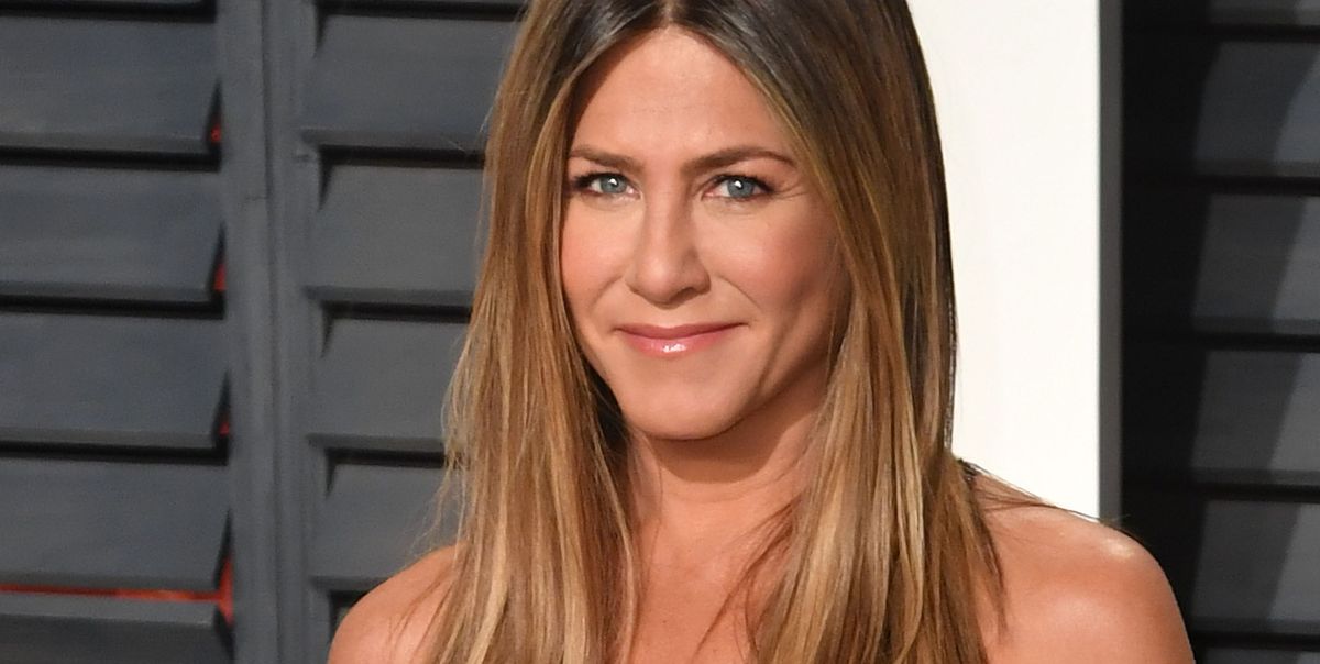 Jennifer Aniston Spills What ‘Blue Bloods’ Star Tom Selleck Is Really Like to Work With