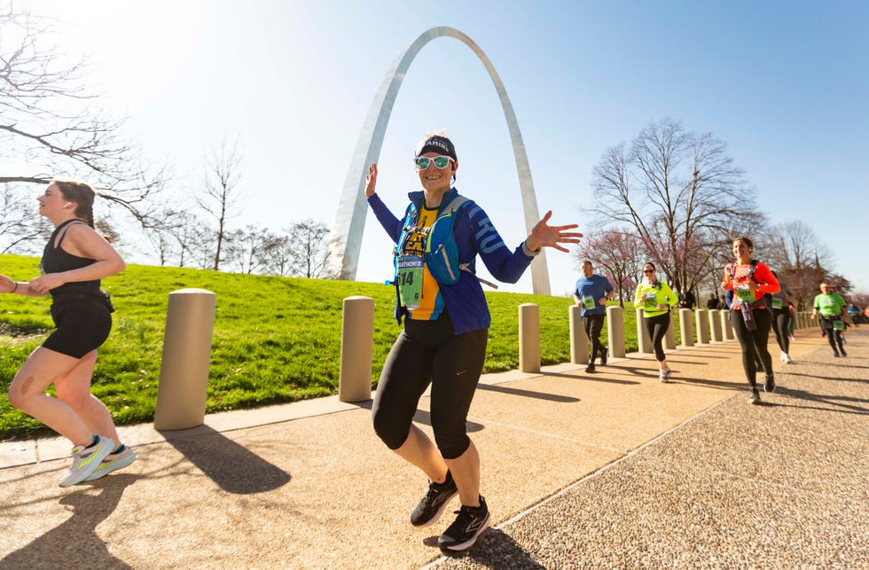 sunday, april 2, 2023 this is the go! st. louis marathon by jerry naunheim jr.