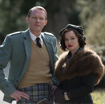 claire foy and paul bettany in a very british scandal