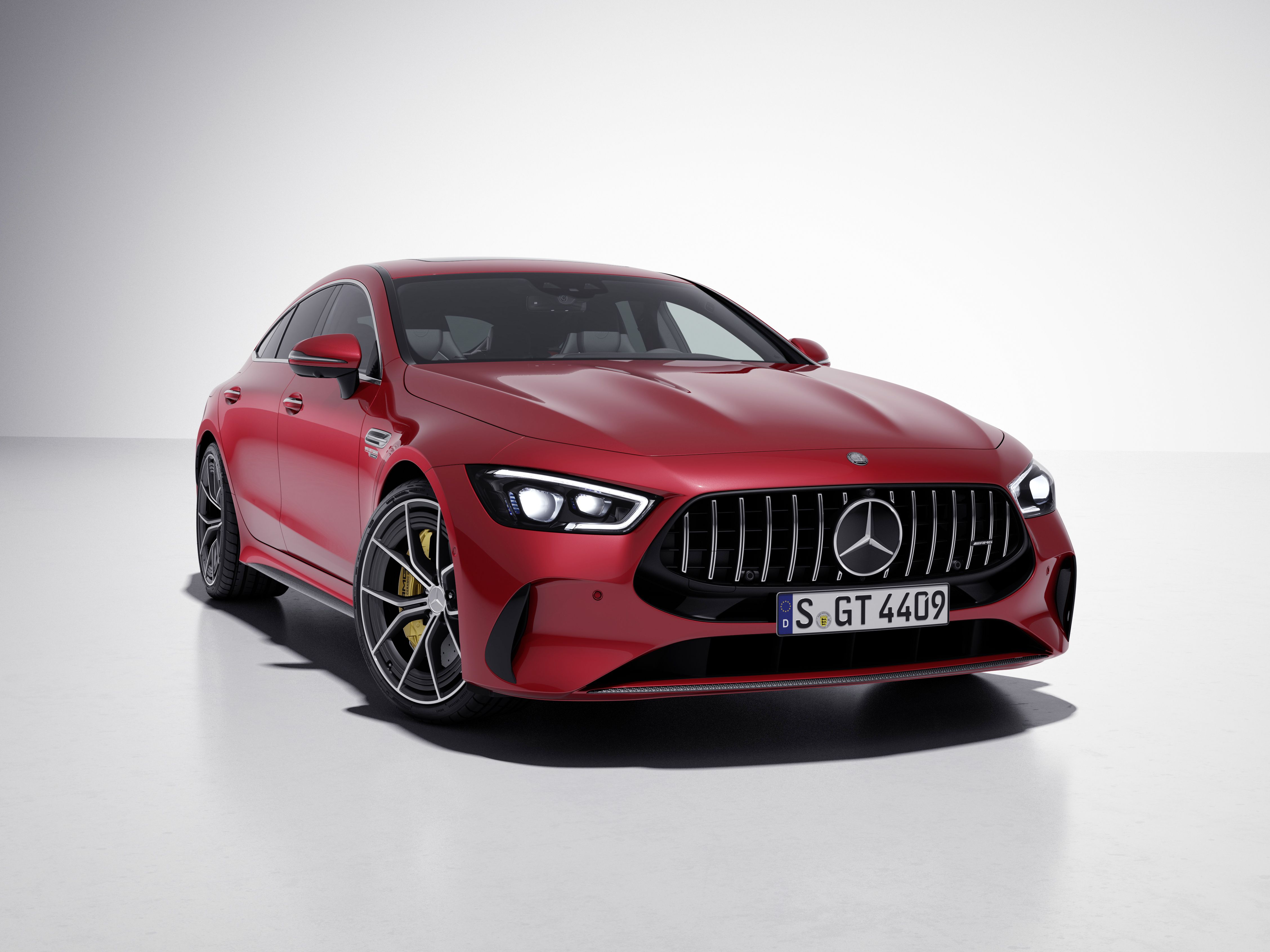 2024 Mercedes-AMG C63 S E Performance Debuts With Hybrid Turbo Four