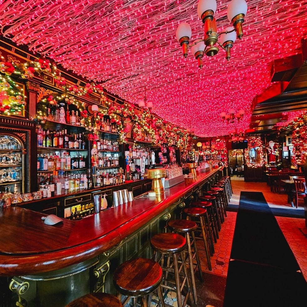 14 Best Christmas Bars In NYC Best Holiday Bars In New York City