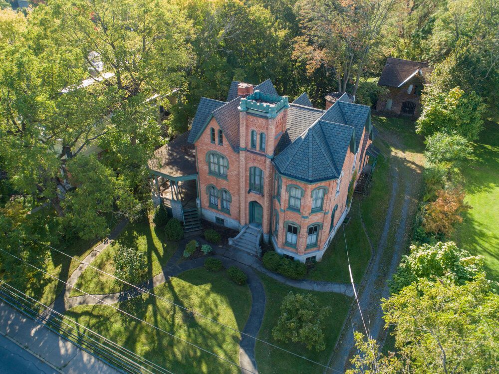 Aerial photography, Property, Estate, Mansion, House, Home, Bird's-eye view, Real estate, Architecture, Building, 