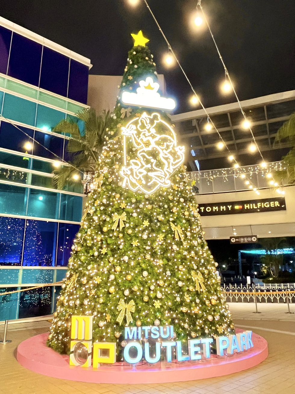 2022全台聖誕節活動推薦！17米銀白星願之樹、卡娜赫拉的小動物聖誕樹、北中南聖誕市集看這篇