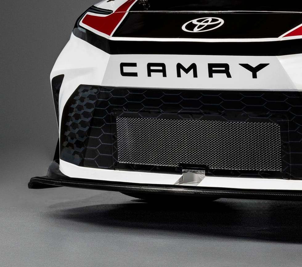 2024 nascar toyota camry xse front size bumper