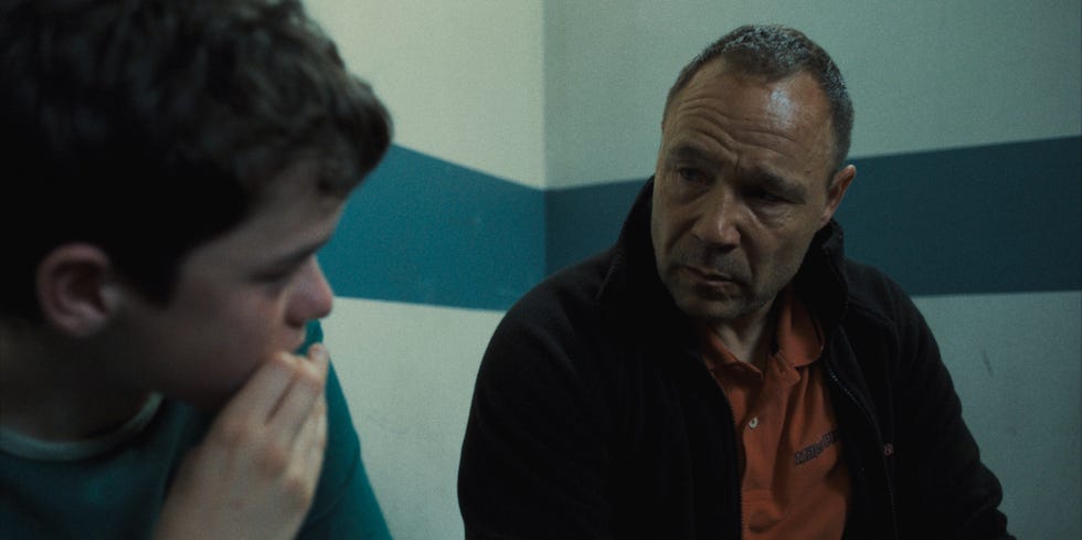 adolescence. (l to r) owen cooper as jamie miller, stephen graham as eddie miller in adolescence. cr. courtesy of netflix © 2024