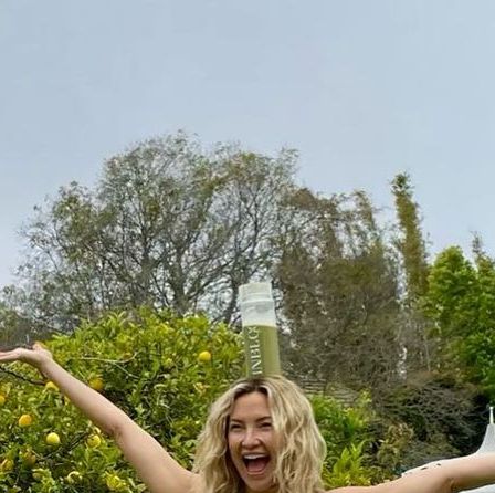 Kate Hudson Toned Tummy  Kate hudson, Kate hudson workout, Toned