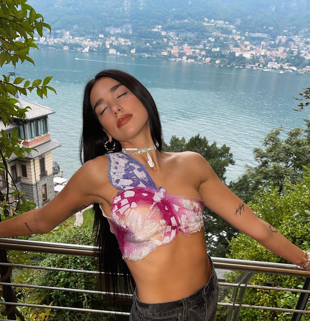 Dua Lipa Wore The Cutest One-Shoulder Butterfly Top In Italy