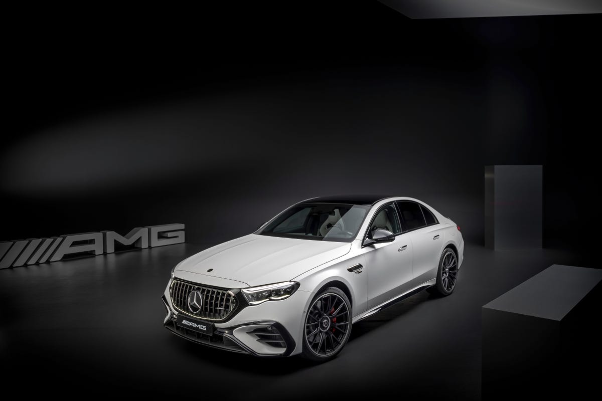 2025 MercedesAMG E53 Hybrid Revealed, Offers up to 603 HP