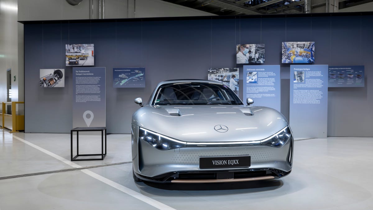 Here's What Mercedes-Benz Wants From EV Batteries