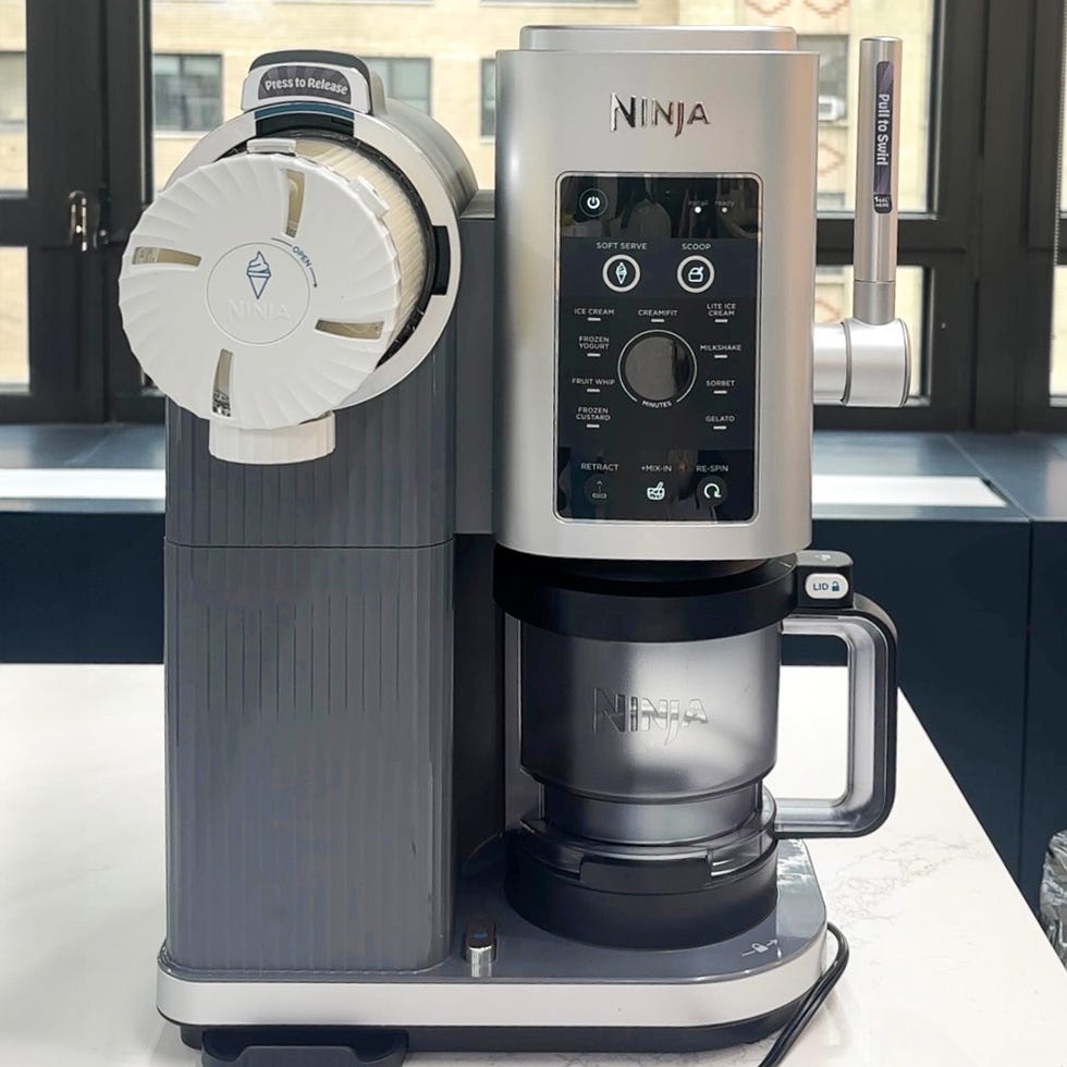 multifunctional kitchen appliance for making frozen desserts