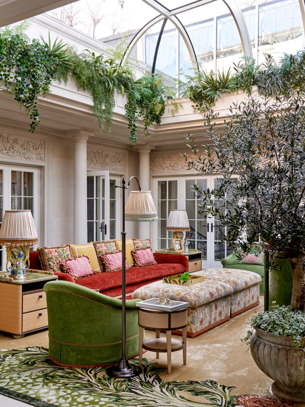 the atrium style living room