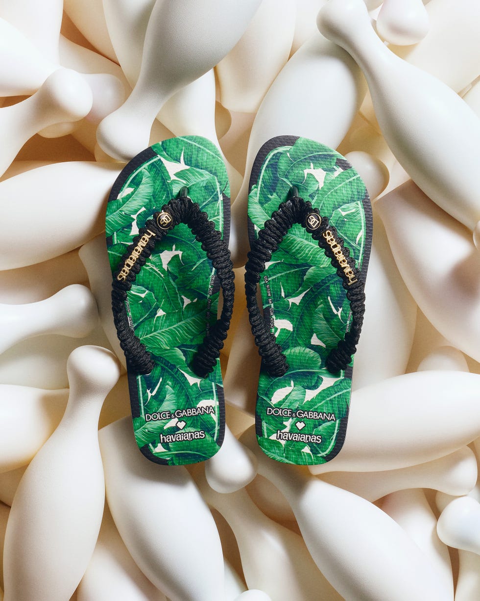dolce and gabbana flip flips