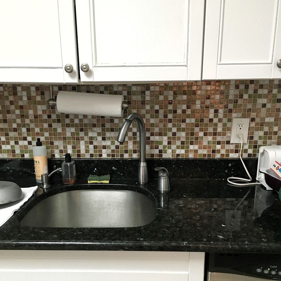 Countertop, Tile, Sink, Kitchen, Property, Room, Kitchen sink, Tap, Cabinetry, Flooring, 