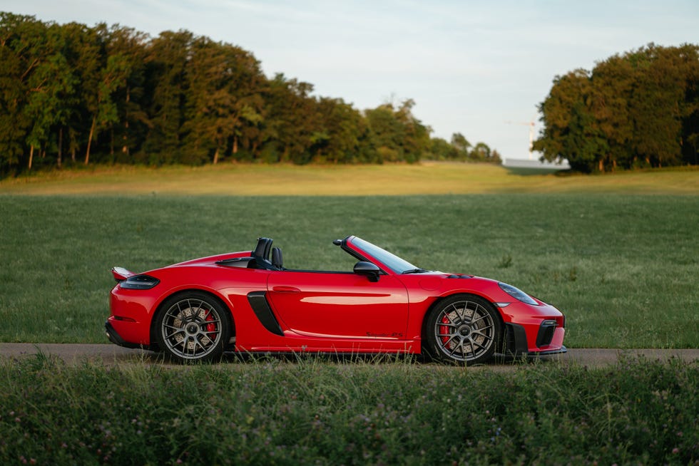 2024 Porsche 718 Spyder RS First Drive Photos