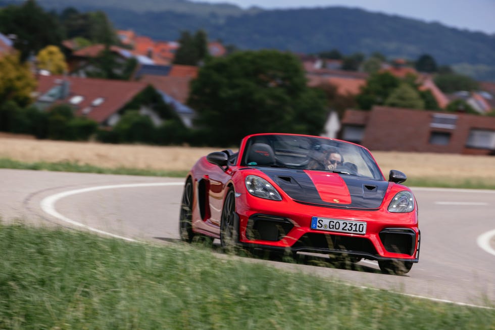 2024 Porsche 718 Spyder RS First Drive Photos