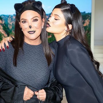 kylie jenner with kris jenner in their cat costumes