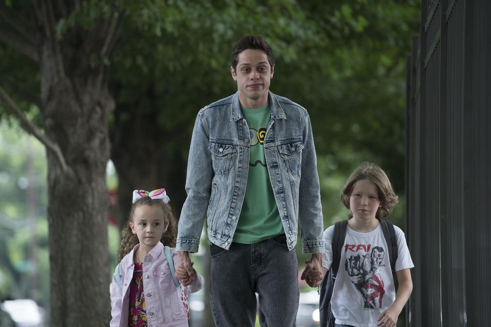 from left kelly alexis rae forlenza, scott carlin pete davidson and harold luke david blumm in the king of staten island, directed by judd apatow