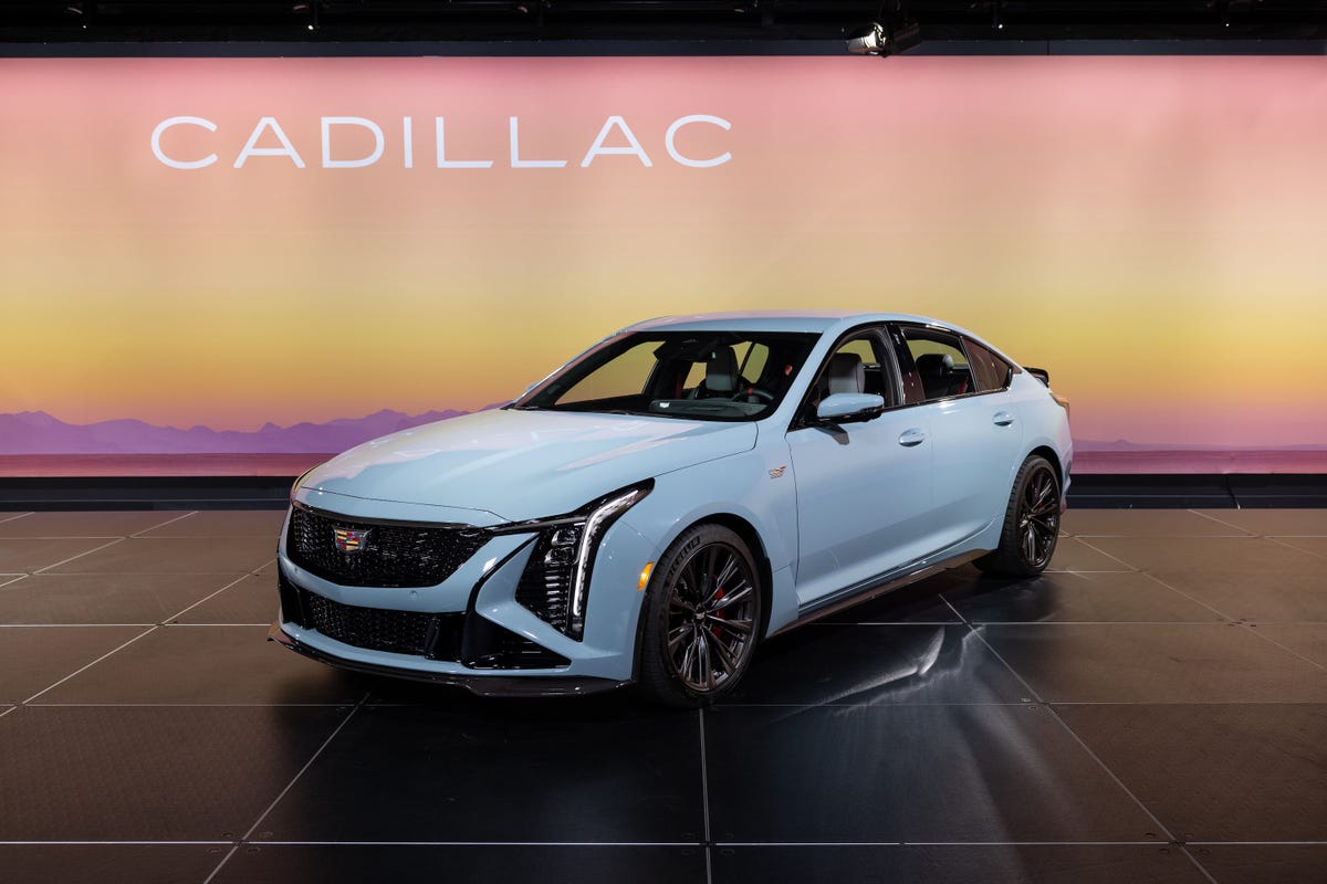 2025 Cadillac CT5V Blackwing Full Image Gallery