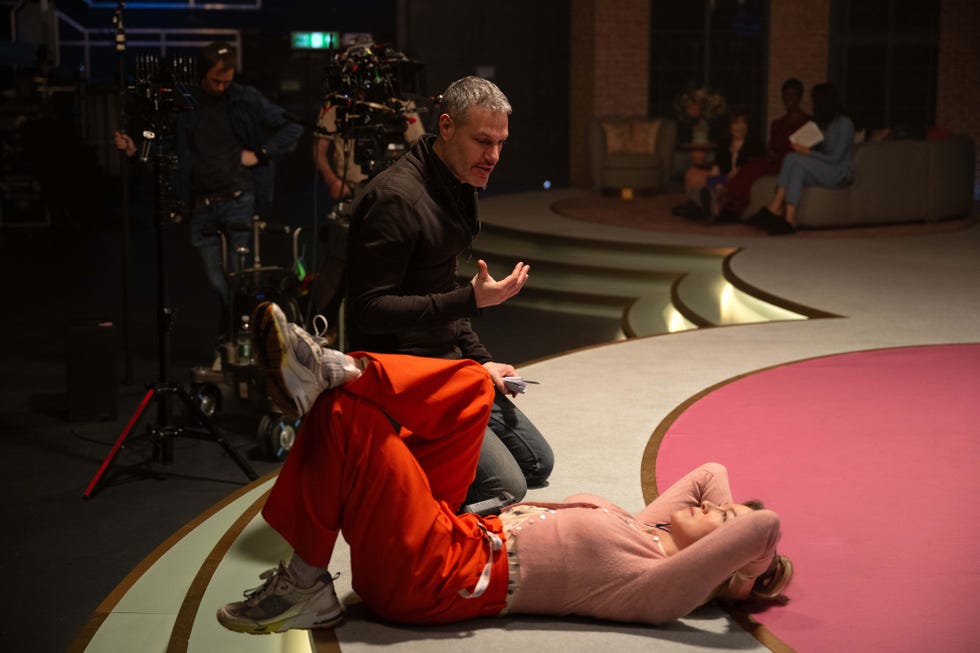 director michael morris and zellweger on the set of bridget jones mad about the boy