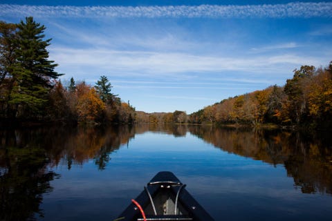 Katahdin Woods and Waters Dit park een gebied van 350 vierkante kilometer aan beken rivieren en bossen werd op 24 augustus 2016 door president Obama in het noorden van CentraalMaine gecreerd Het omvat uitzichten over Mount Katahdin het eindpunt van de Appalachian Trail Het park ligt binnen een groter natuurgebied dat al een eeuw lang onderwerp is van een strijd om het tot een beschermd park te maken