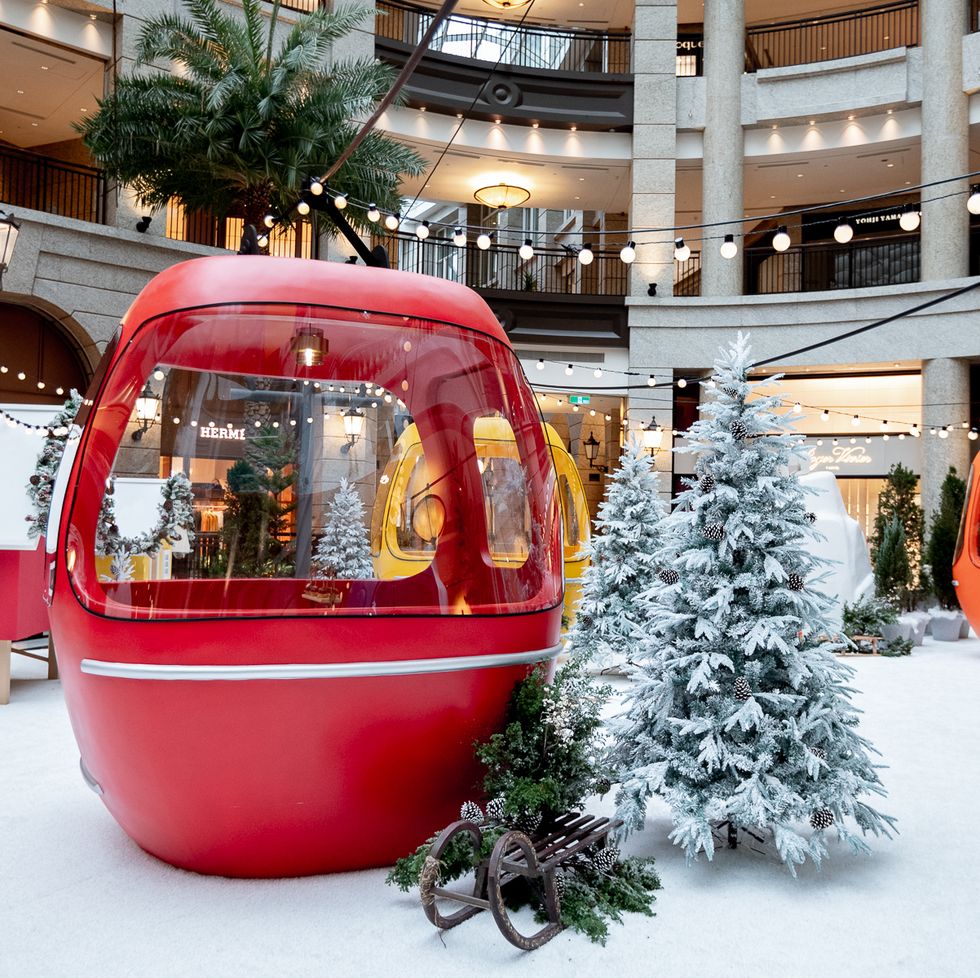 2021必拍聖誕樹懶人包！「17米閃耀耶誕樹、史努比聖誕樹、樂高主題耶誕城」全都好夢幻