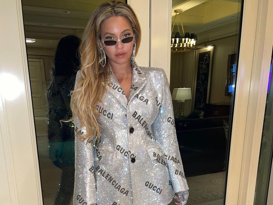 Beyoncé Wears a Silver Jacket and Skirt For the Louis Vuitton Party