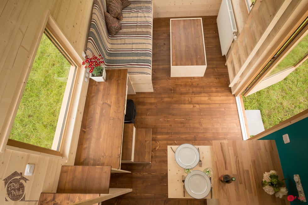 Mini casa con techo retráctil