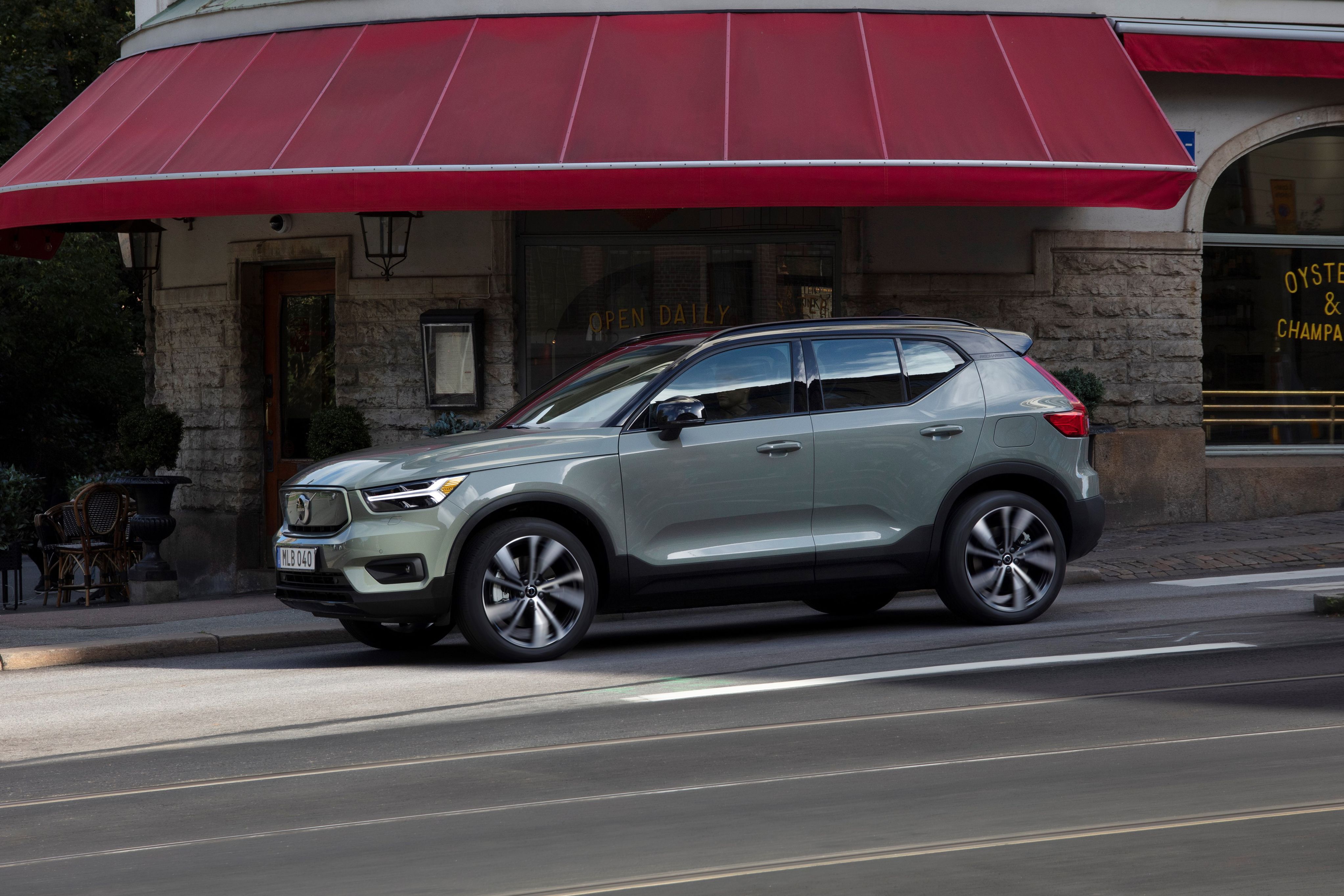 2022 Volvo XC40 Recharge EV Review: Twist And Shout