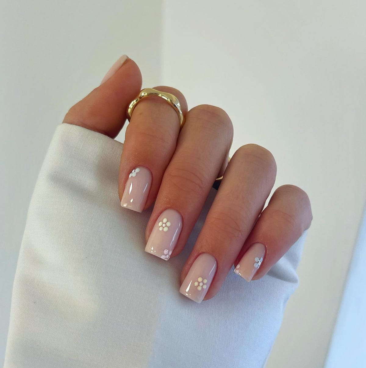 25 Simple Nail Designs 2023 - Easy Nail Art Trends To Try