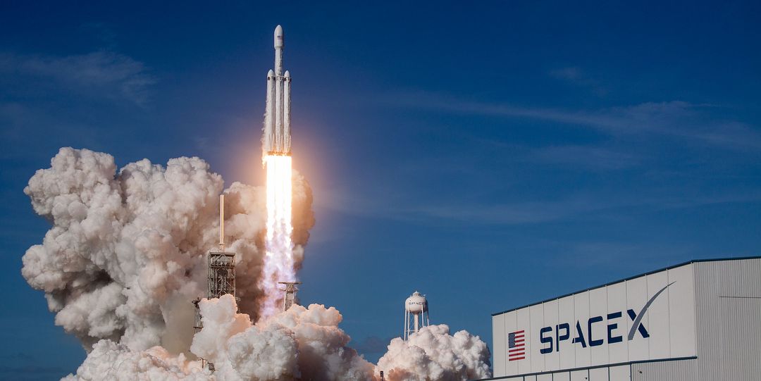 spacex-falcon-heavy-launch.jpg