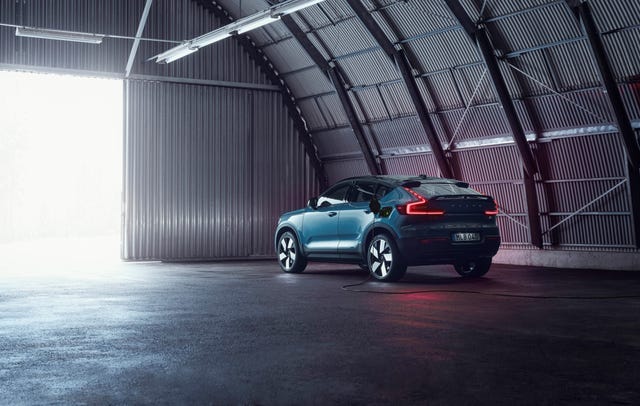 volvo c40 recharge foto oficial