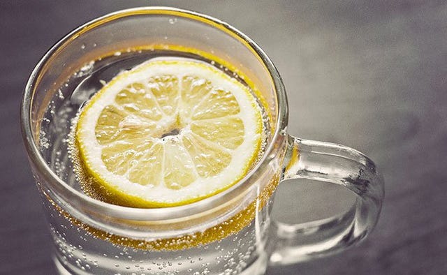 3 Drinks That Are More Effective Than Lemon Water For Helping You Lose ...