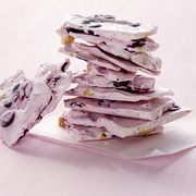 blueberry hazelnuet yogurt bark