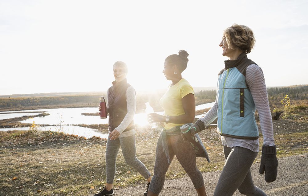 These 4 Walking Workouts Blast Calories in 10 Minutes or Less