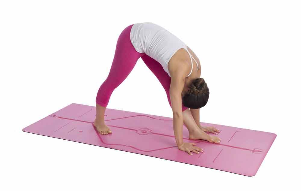 Aurorae Yoga Products Perfect for At-Home Workout #MegaChristmas20 - Mom  Does Reviews