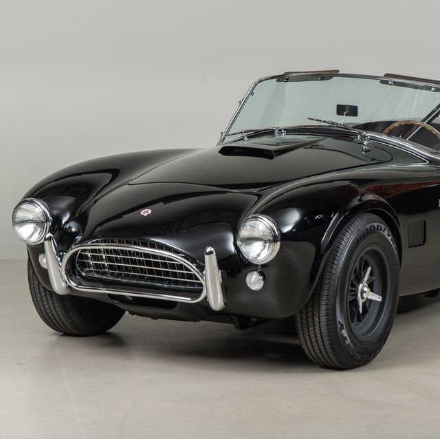 Shelby Cobra 289 Is One of the All-Time Greats
