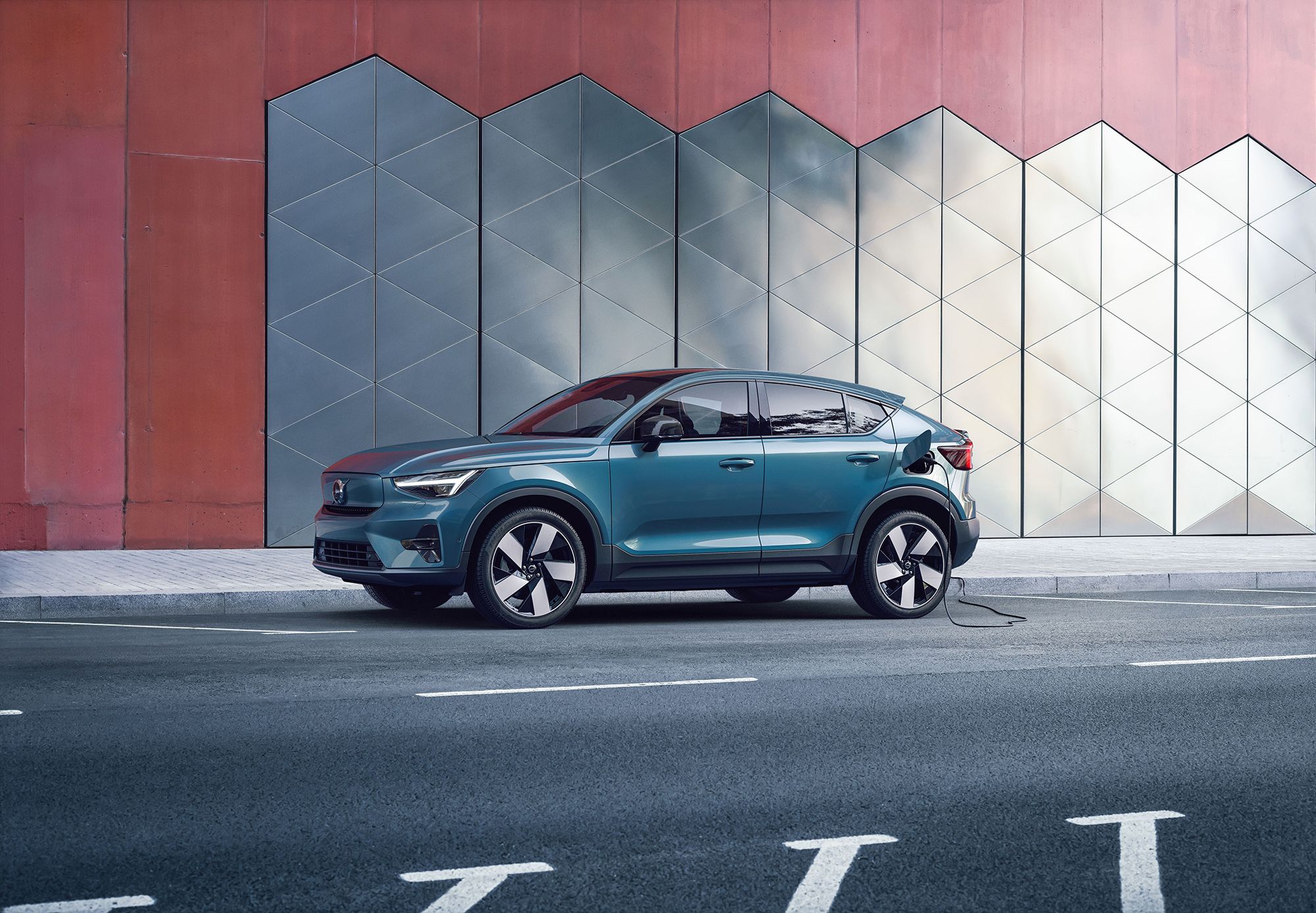 Volvo C40 Recharge Single-Motor EV On The Way