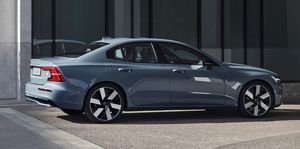 2023 volvo s60 and v60