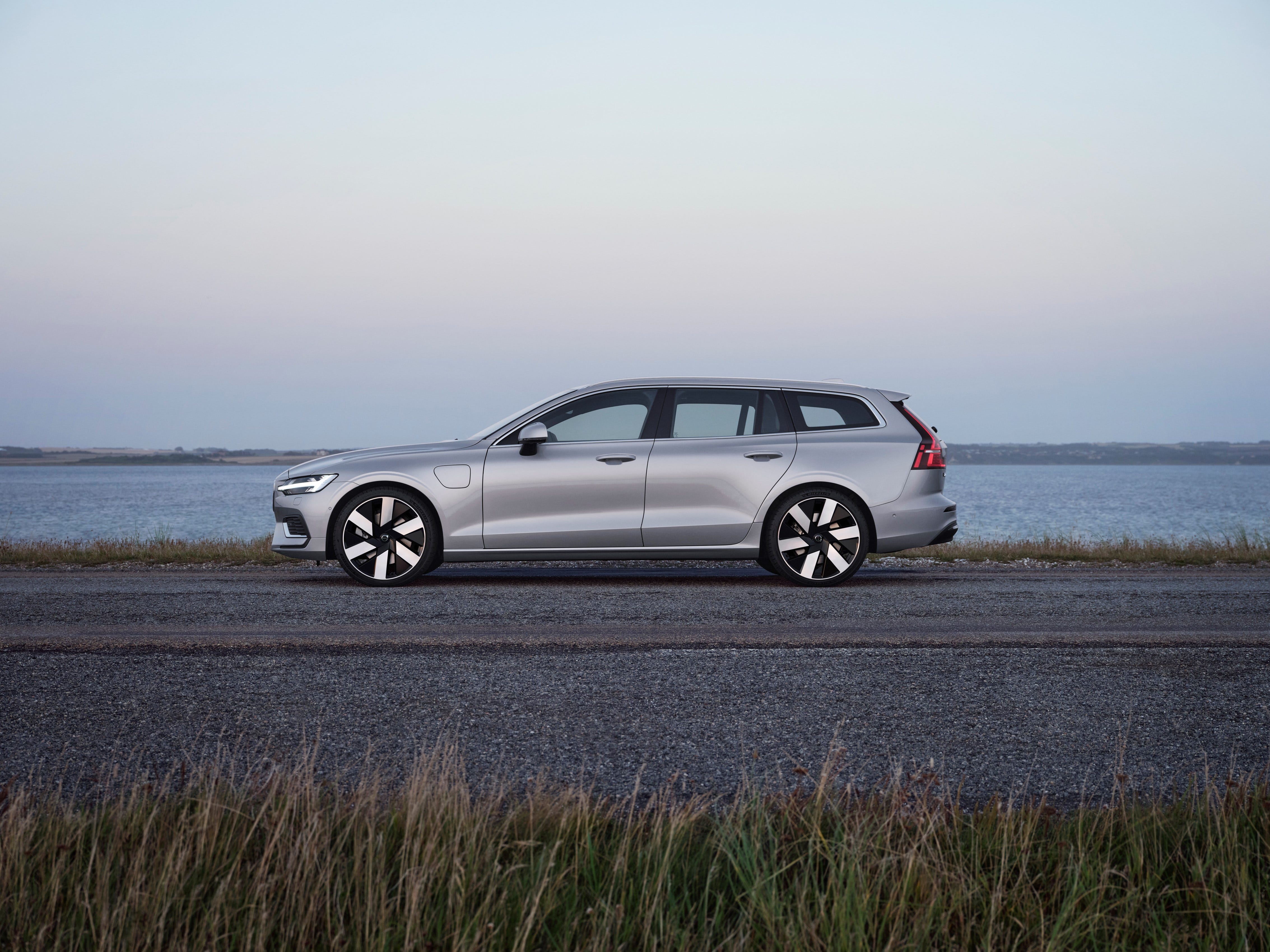 Dearly Beloved, We Gather to Send Off the Volvo Estate