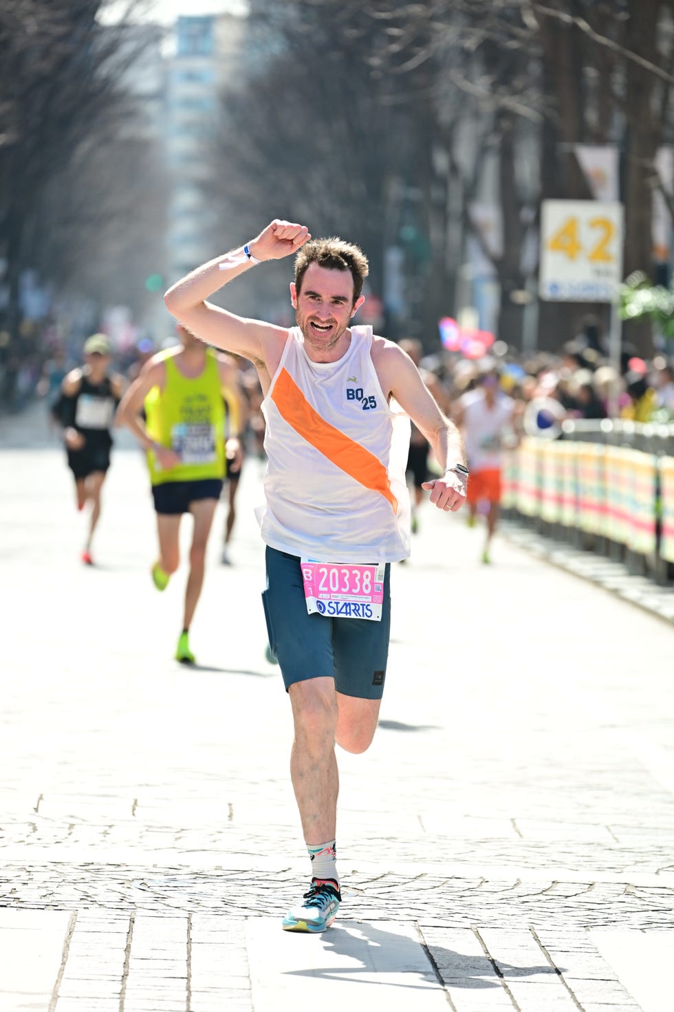 runner participating in a marathon event