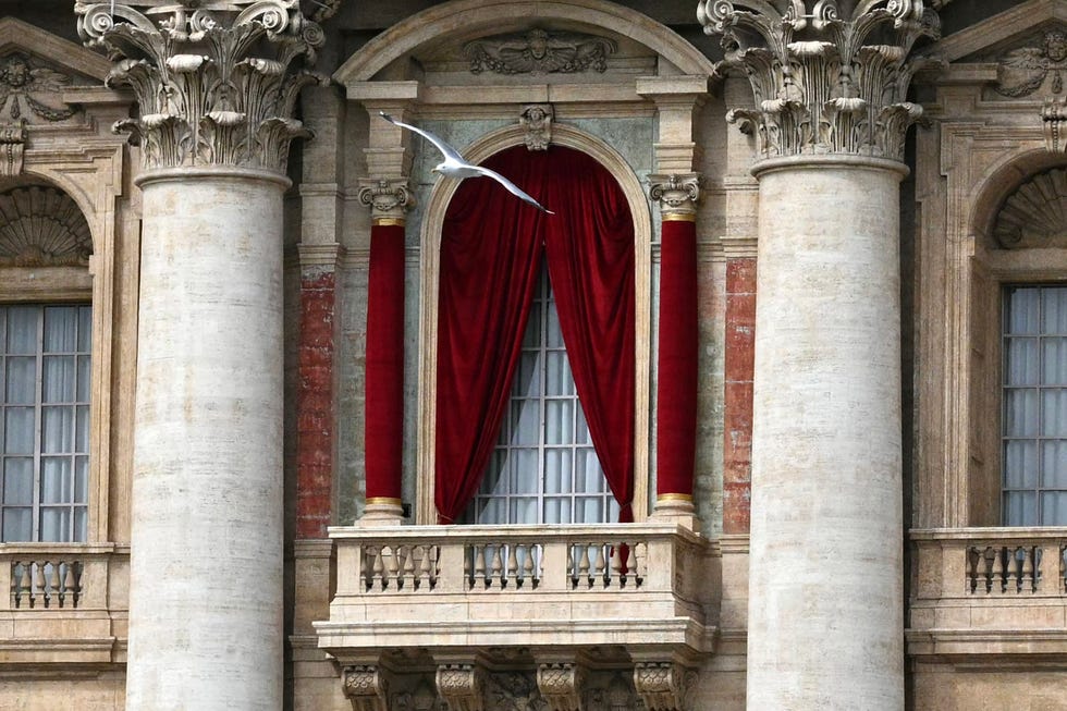 TOPSHOT-VATICAN-RELIGION-POPE-OBIT