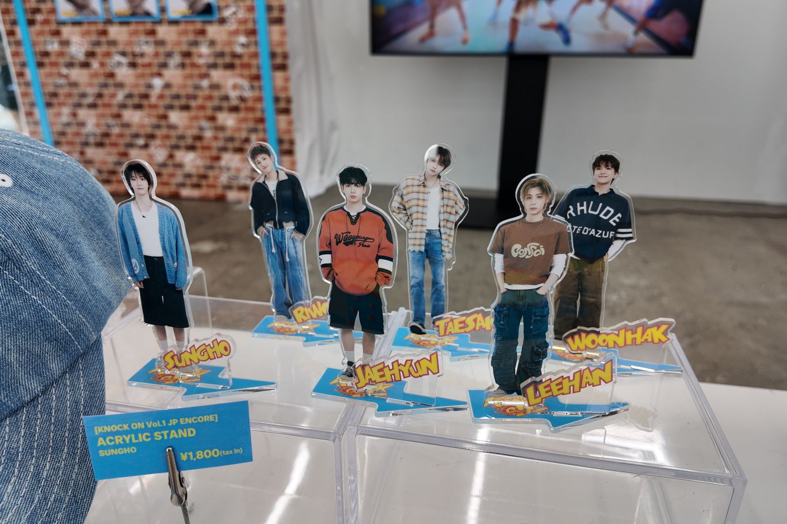 BOYNEXTDOOR ボイネク 韓国 ポップアップ フォトカードフォルダー ⑥ Amazon.co.jp: BOYNEXTDOOR ボイネク 韓国 ポップアップ