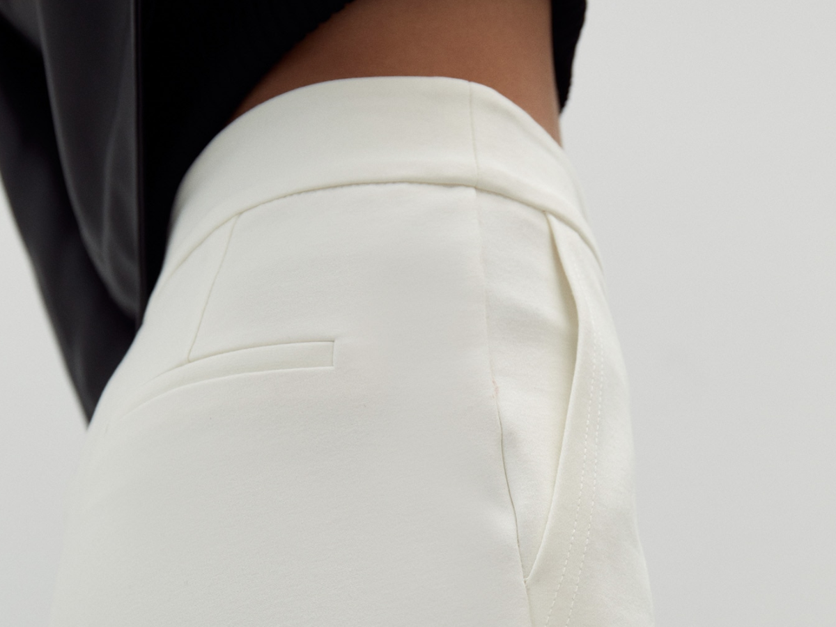 Estas son las únicas 6 formas de usar correctamente leggings blancos