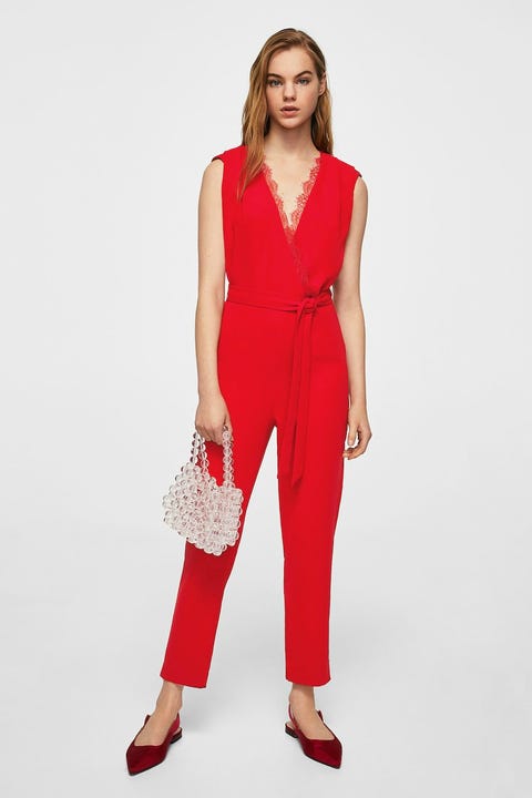 Clothing, Fashion model, Waist, Red, Neck, Dress, Leg, Shoulder, Photo shoot, Fashion, 