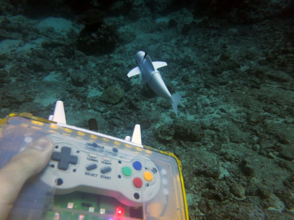 super nintendo controller robotic robot fish