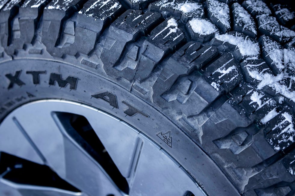 pirelli scorpion tires