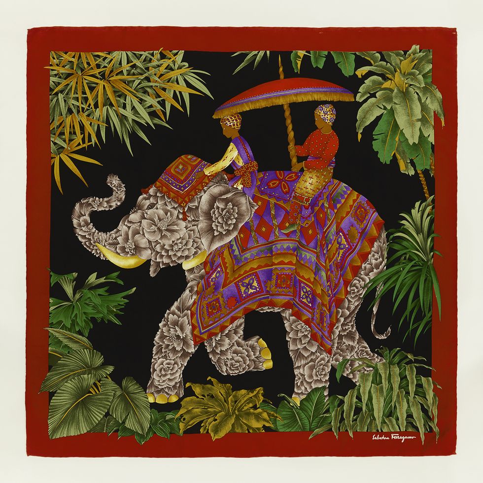 salvatore ferragamo elefante collezione autunno inverno 1988 1989 foulard in crepe de chine firenze museo salvatore ferragamo
