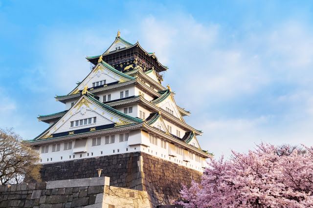 Landmark, Architecture, Japanese architecture, Flower, Pagoda, Castle, Building, Cherry blossom, Tree, Plant, 