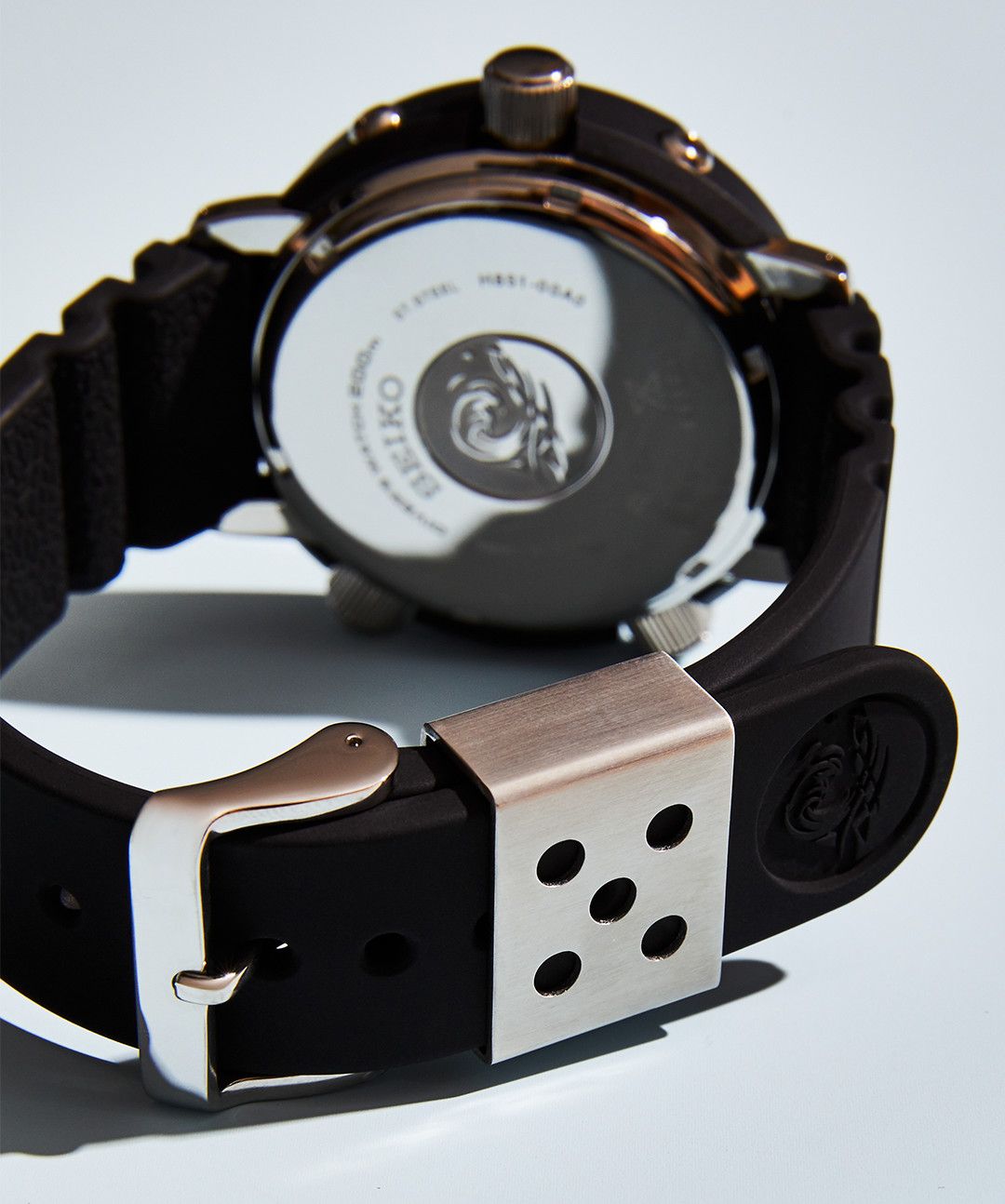 The Smart Stylish Diver That ll Withstand Anything